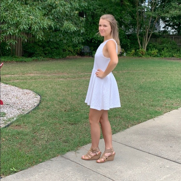 Jessica Simpson Mini Dress - Picture 2 of 8